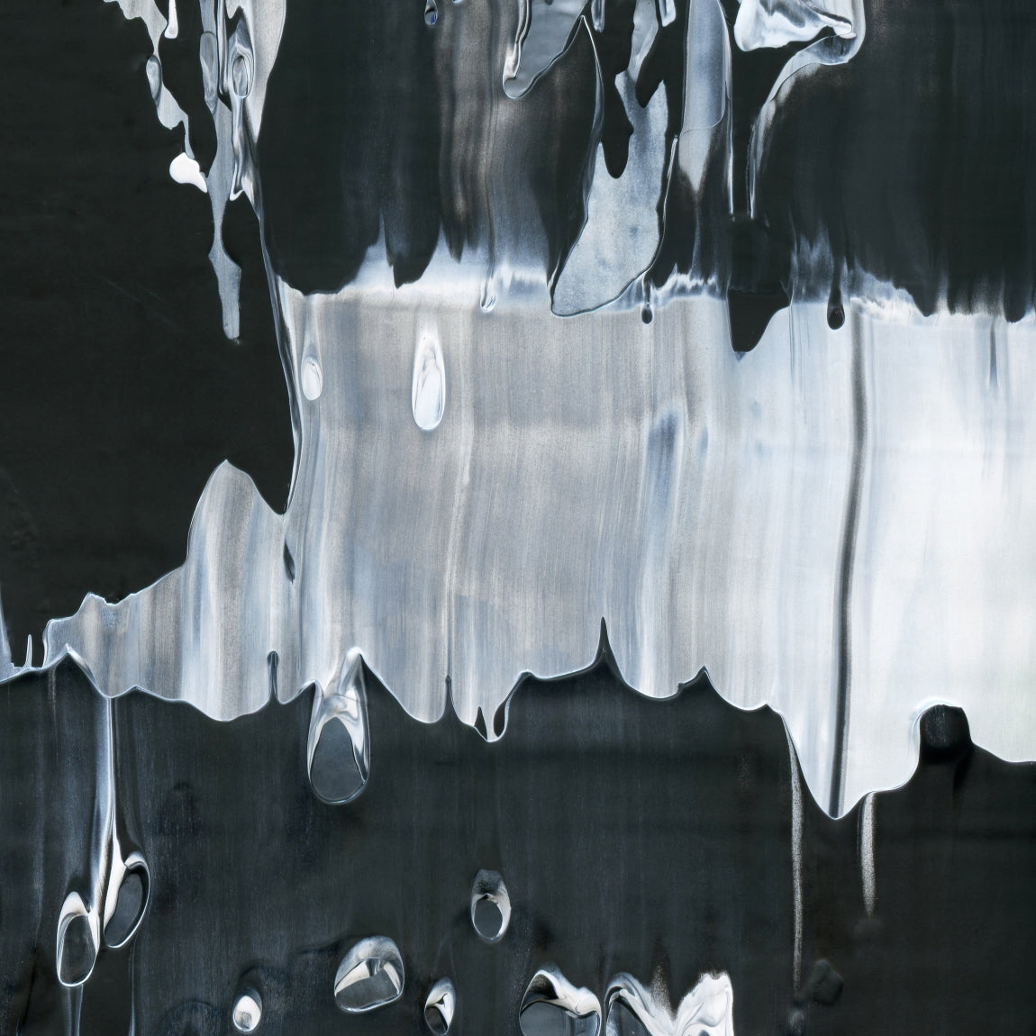 Curios of Chaos D4 is an abstract oil-on-canvas artwork, a fractal of its parent painting Curios of Chaos created by Anna Judd for the Scales Collection.