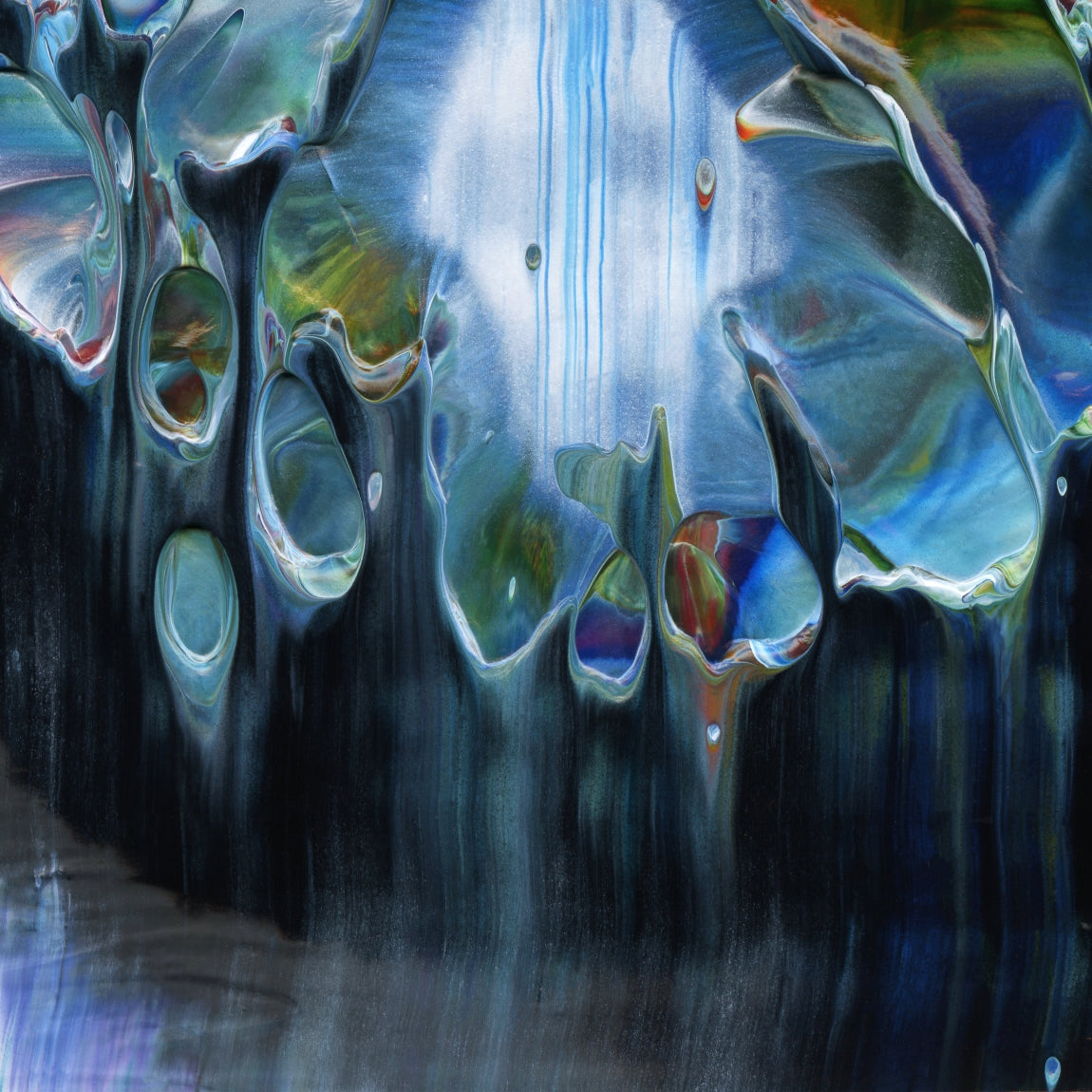 Liminal Lumina E2 is an abstract oil-on-canvas artwork, a fractal of its parent painting Liminal Lumina created by Anna Judd for the Scales Collection.