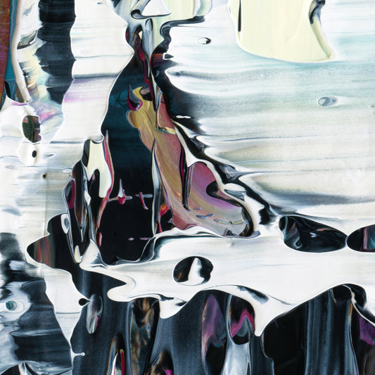 Maritime Emancipation E1 is an abstract oil-on-canvas artwork, a fractal of its parent painting Maritime Emancipation created by Anna Judd for the Scales Collection.